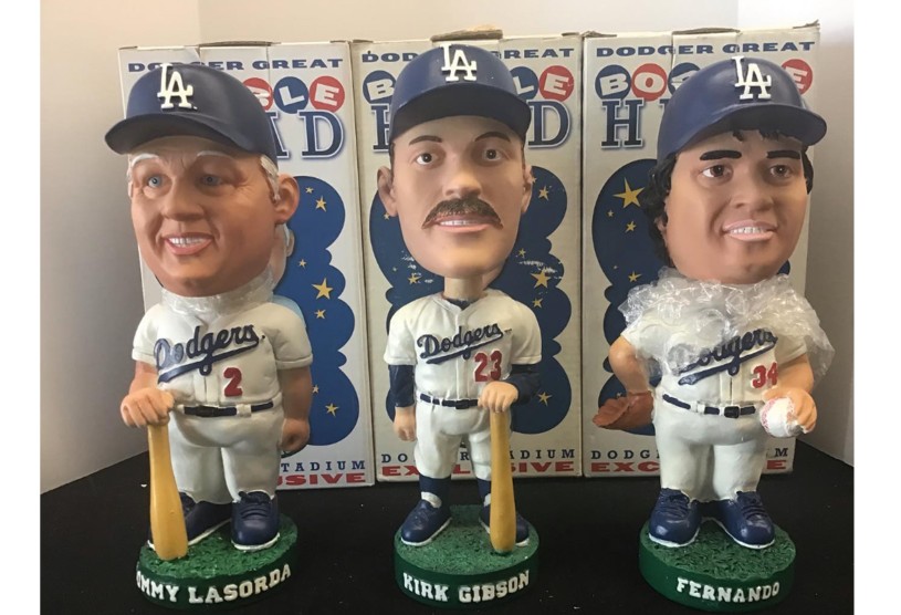 Discount Dia de los Dodgers Bobbleheads